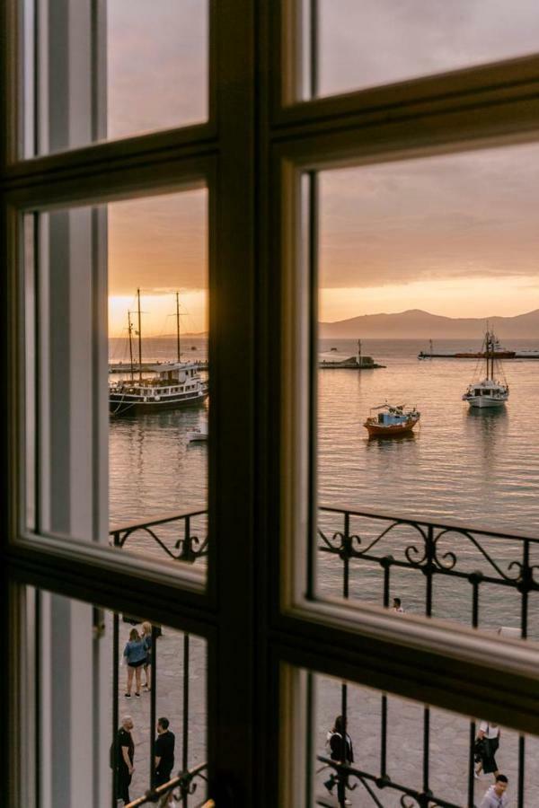 One Manto Square Mykonos Town Exterior foto