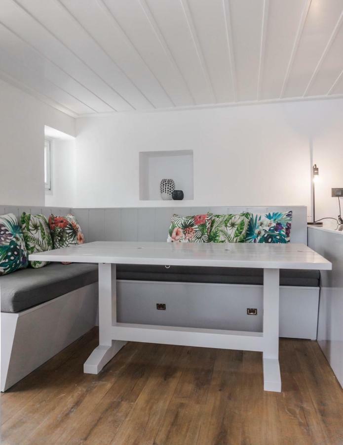 One Manto Square Mykonos Town Exterior foto