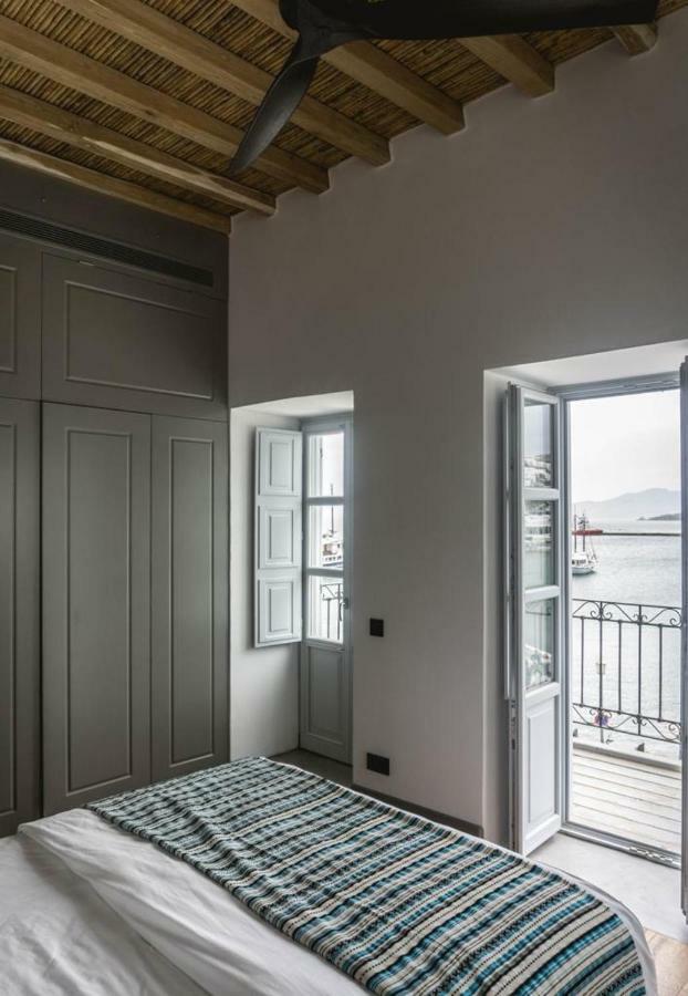 One Manto Square Mykonos Town Exterior foto