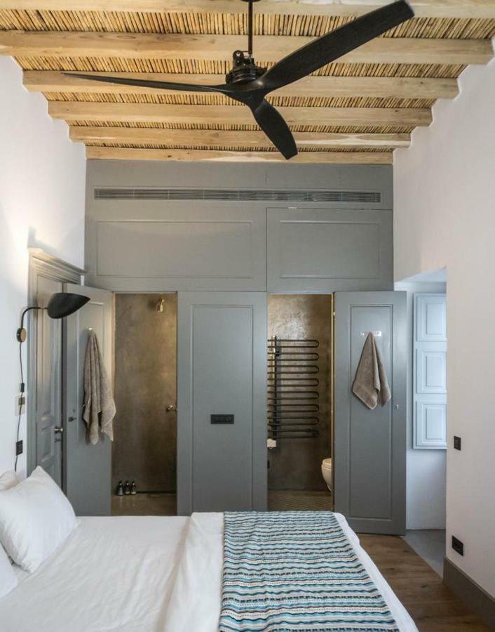 One Manto Square Mykonos Town Exterior foto